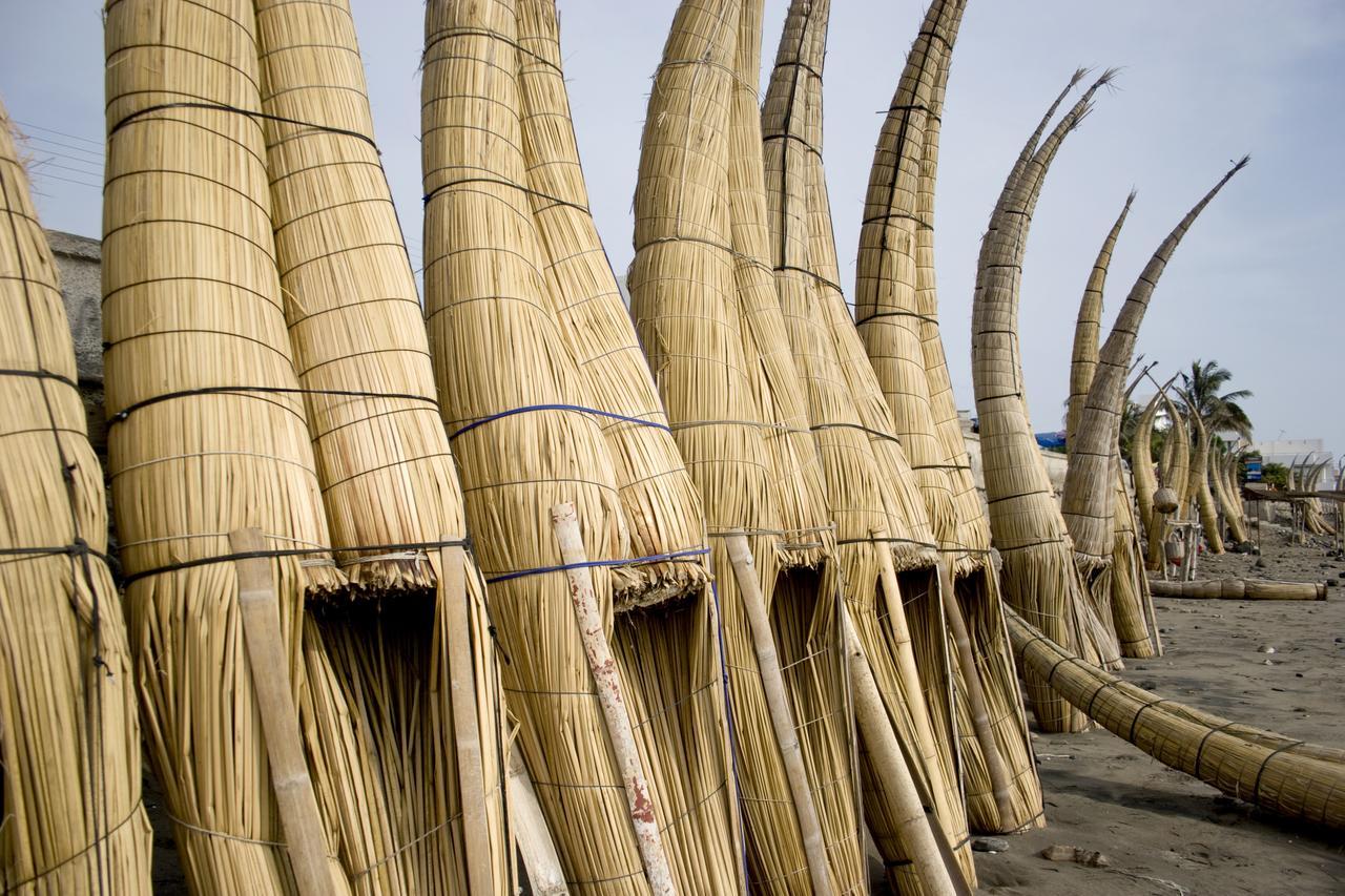 הואנצ'אקו Caballito De Totora מראה חיצוני תמונה